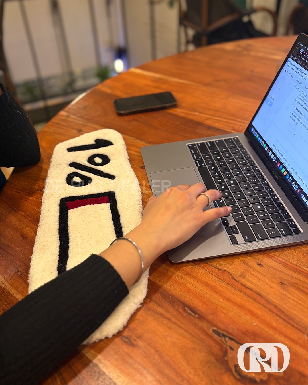 BATTERY KEYBOARD RUG 1