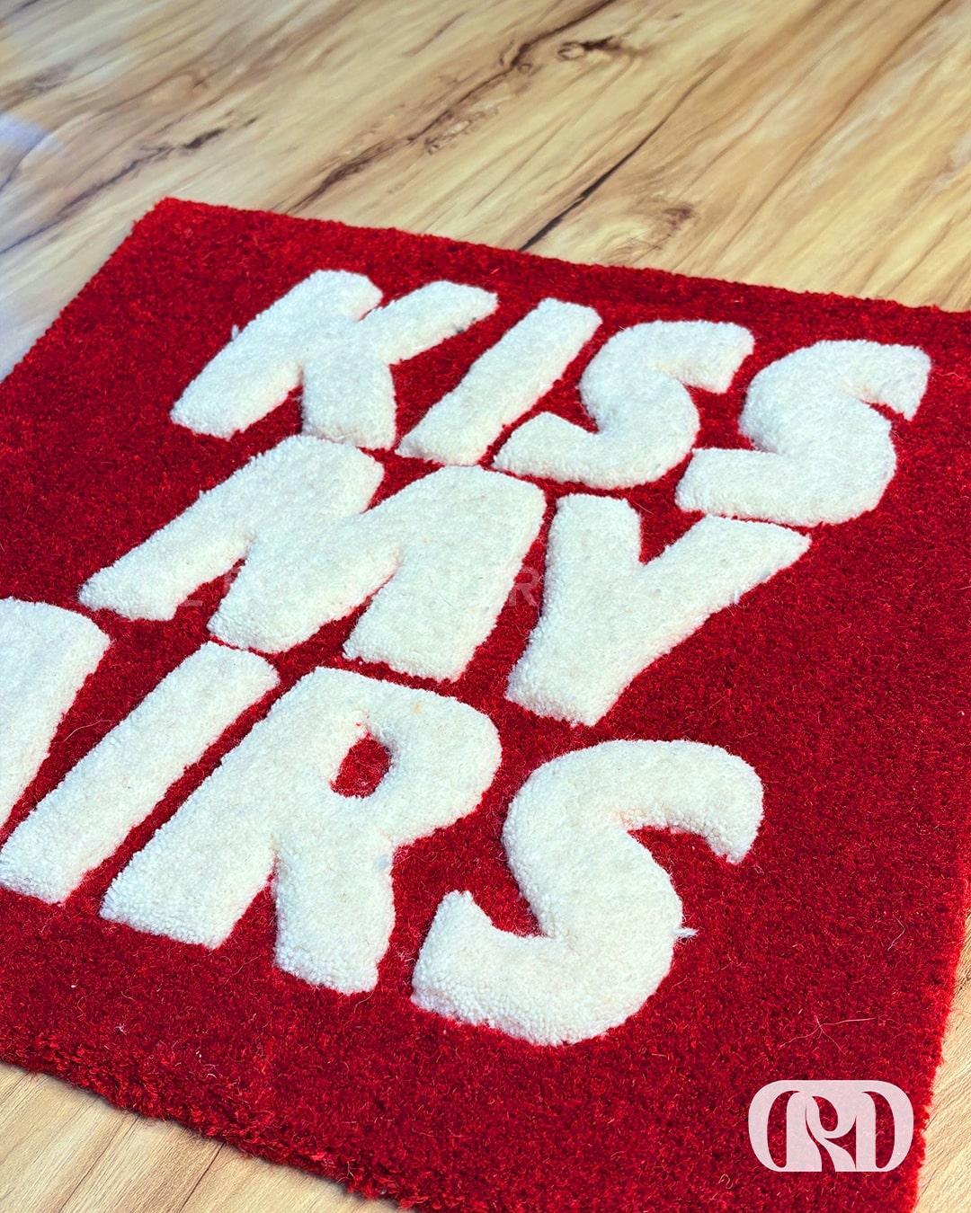 KISS MY AIRS RUG