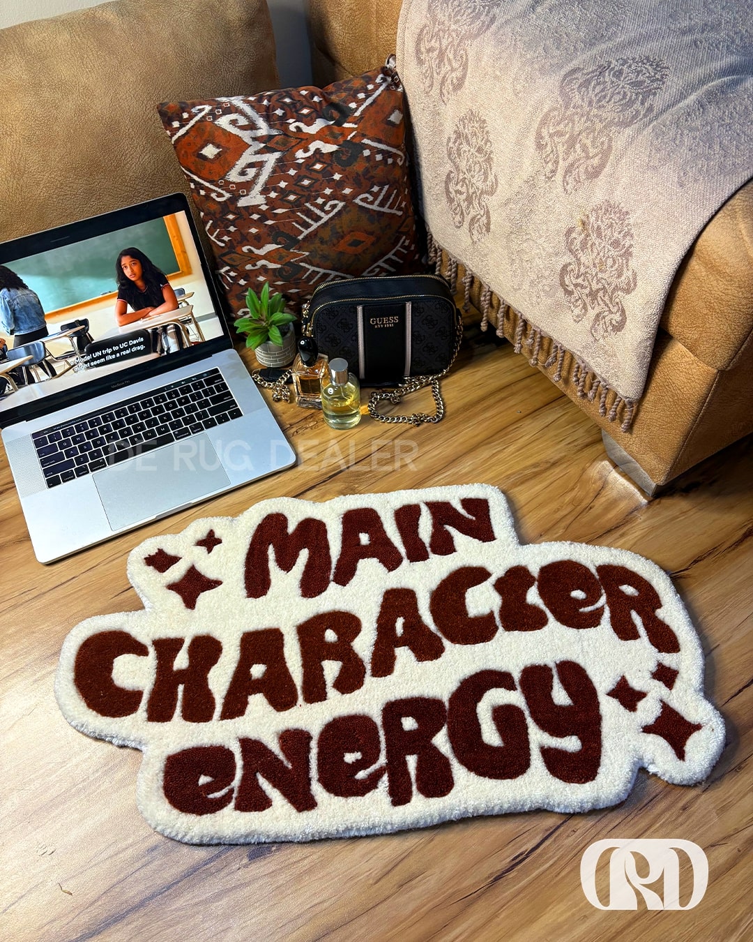 MAIN CHARACTER ENERGY RUG