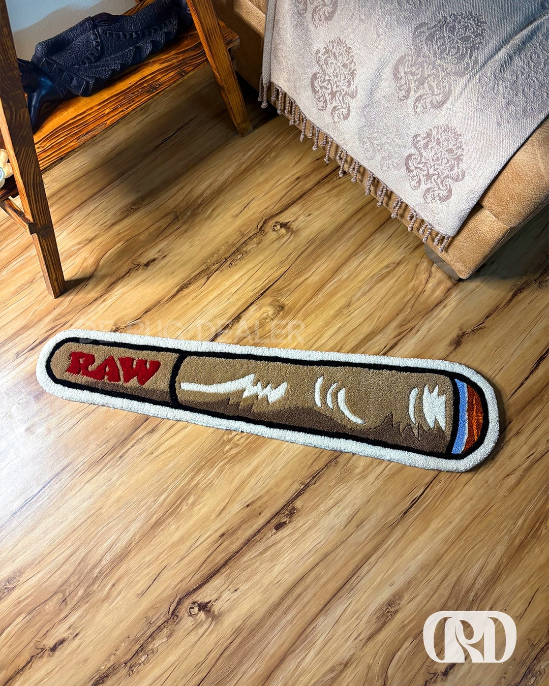 RAW JOINT RUG