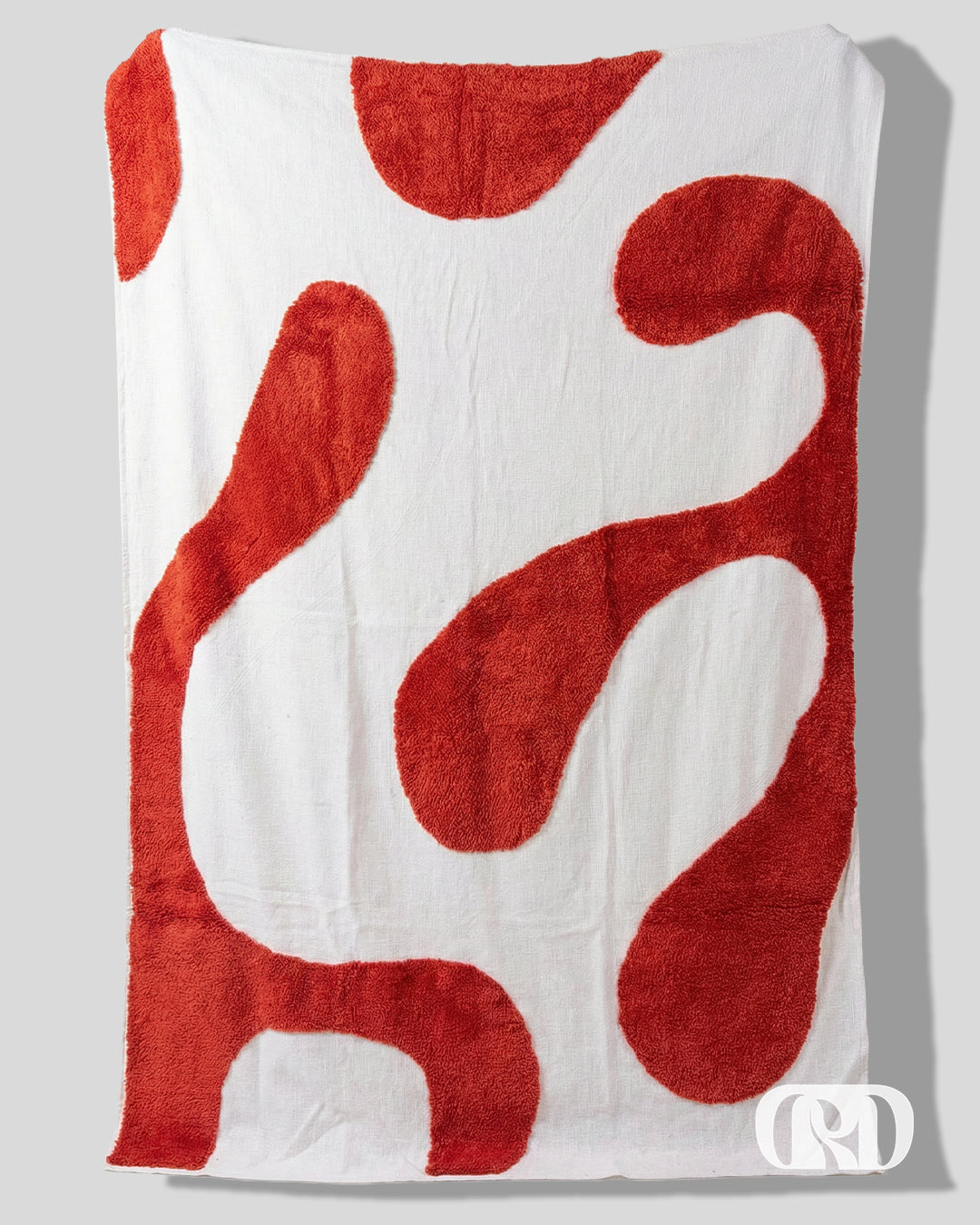 RED ACCENT TUFTED SOFA THROW