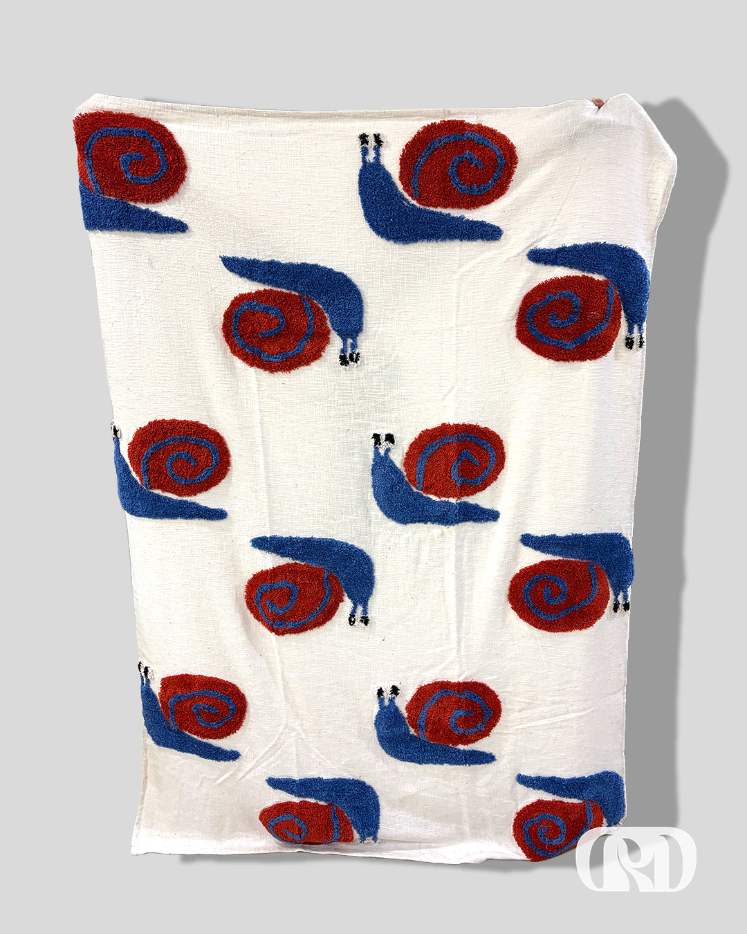 SLOW AND COZY TUFTED SOFA THROW