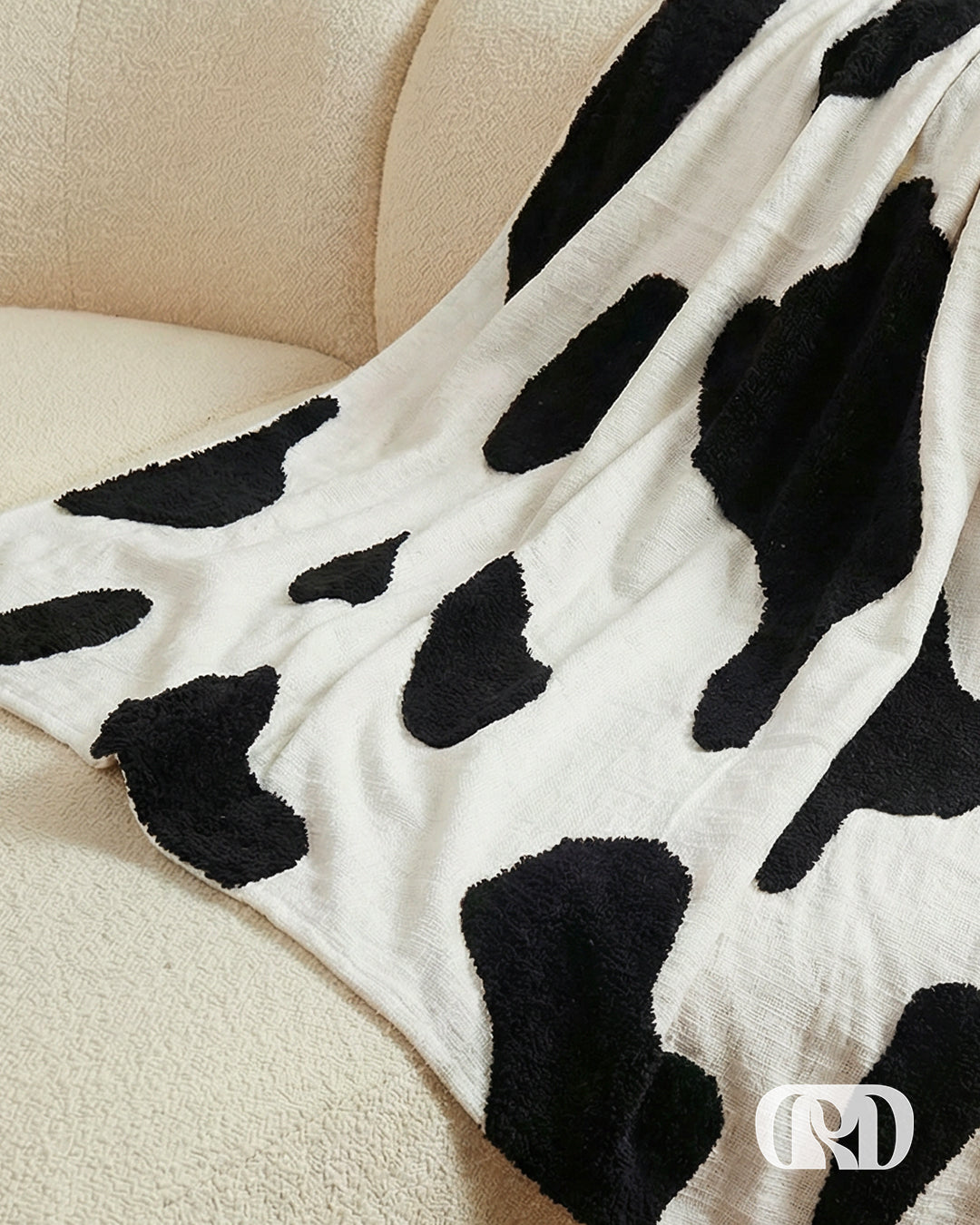 COW PRINT SOFA TUFTED SOFA THROW