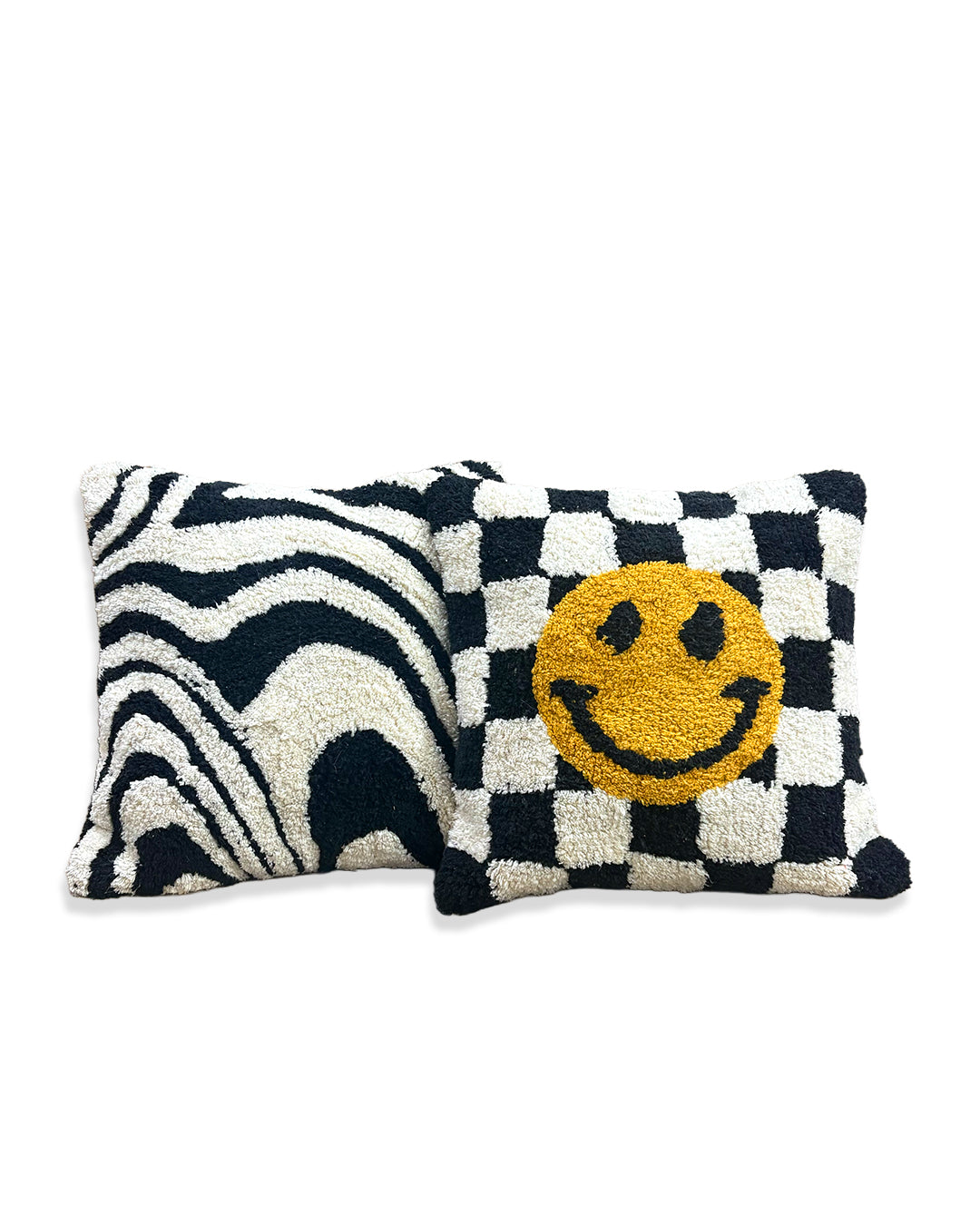 CHECKMATE SMILE CUSHION COVER SET