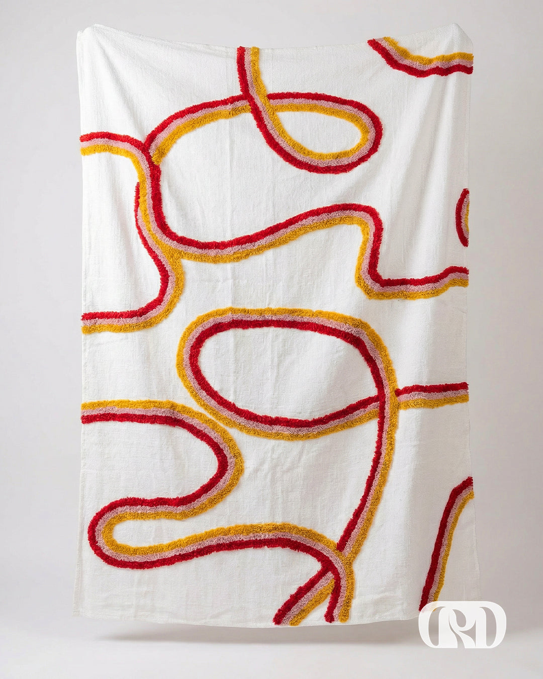 RAINBOW CURVE TUFTED SOFA THROW