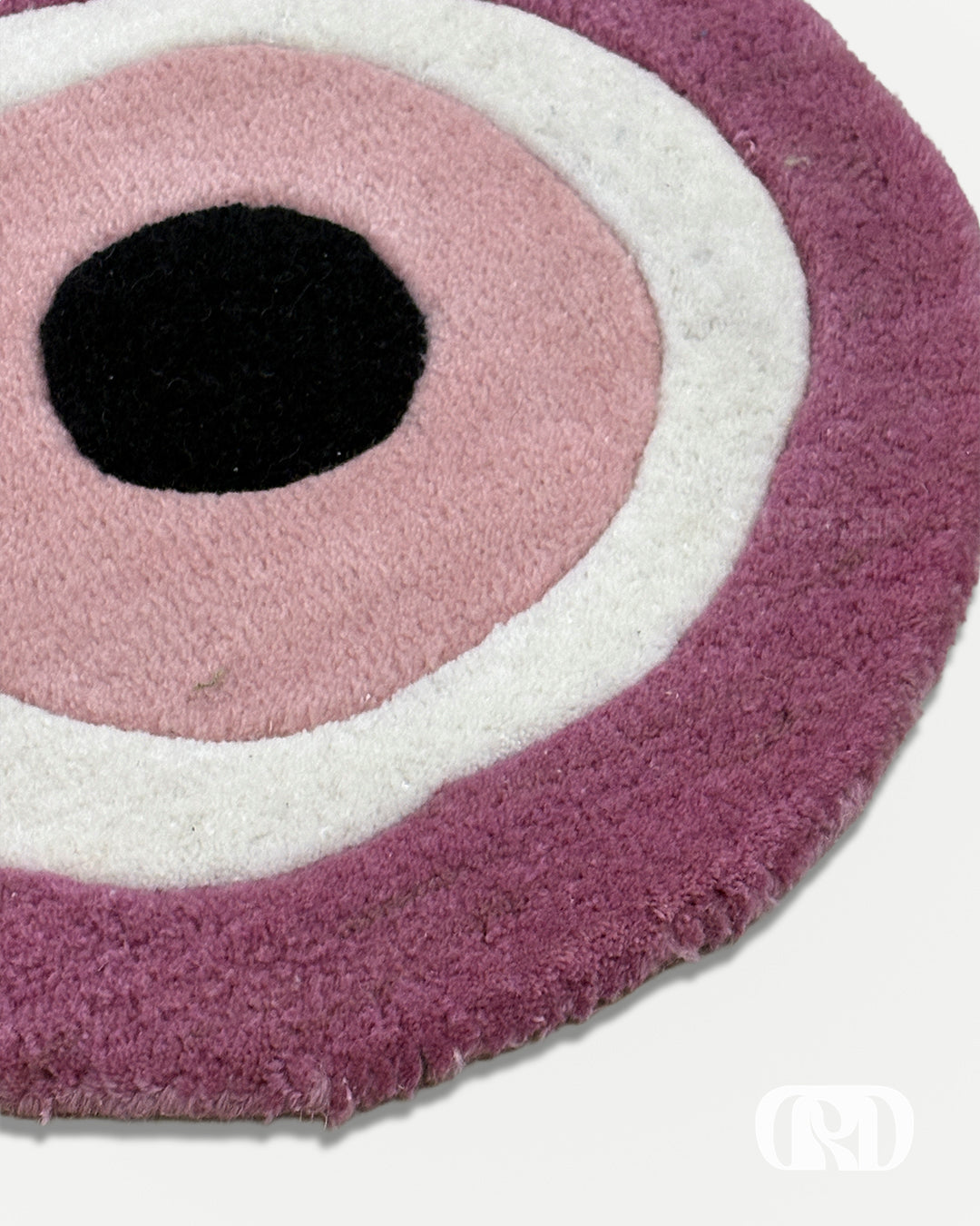 AURA GUARD HAND-TUFTED RUG